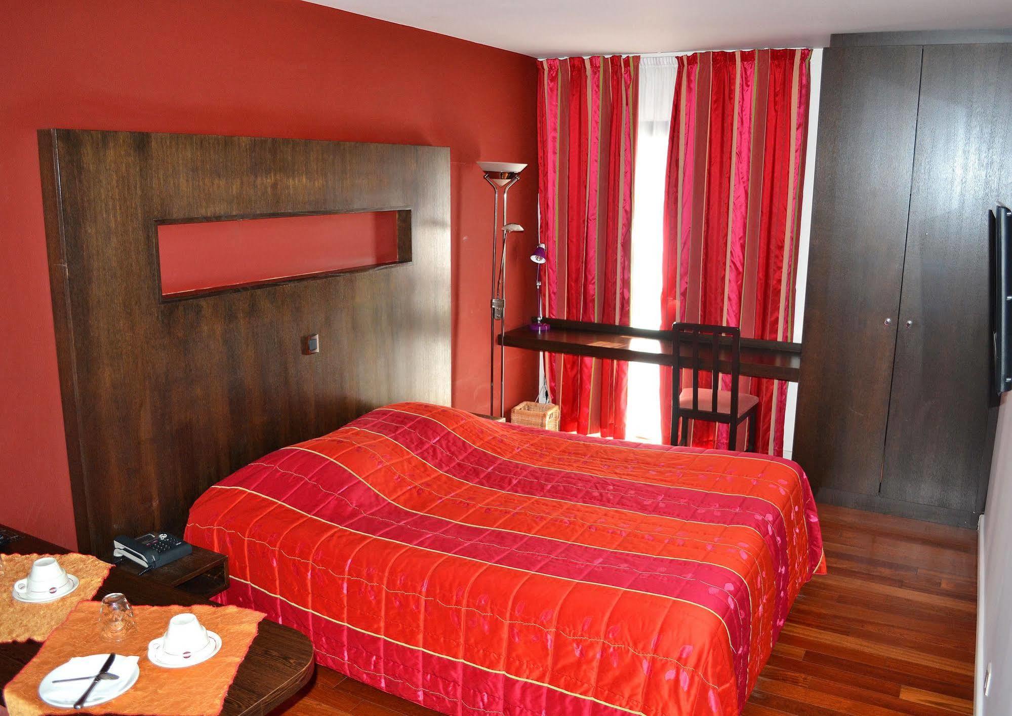 Hotel La Scala Pithiviers Luaran gambar