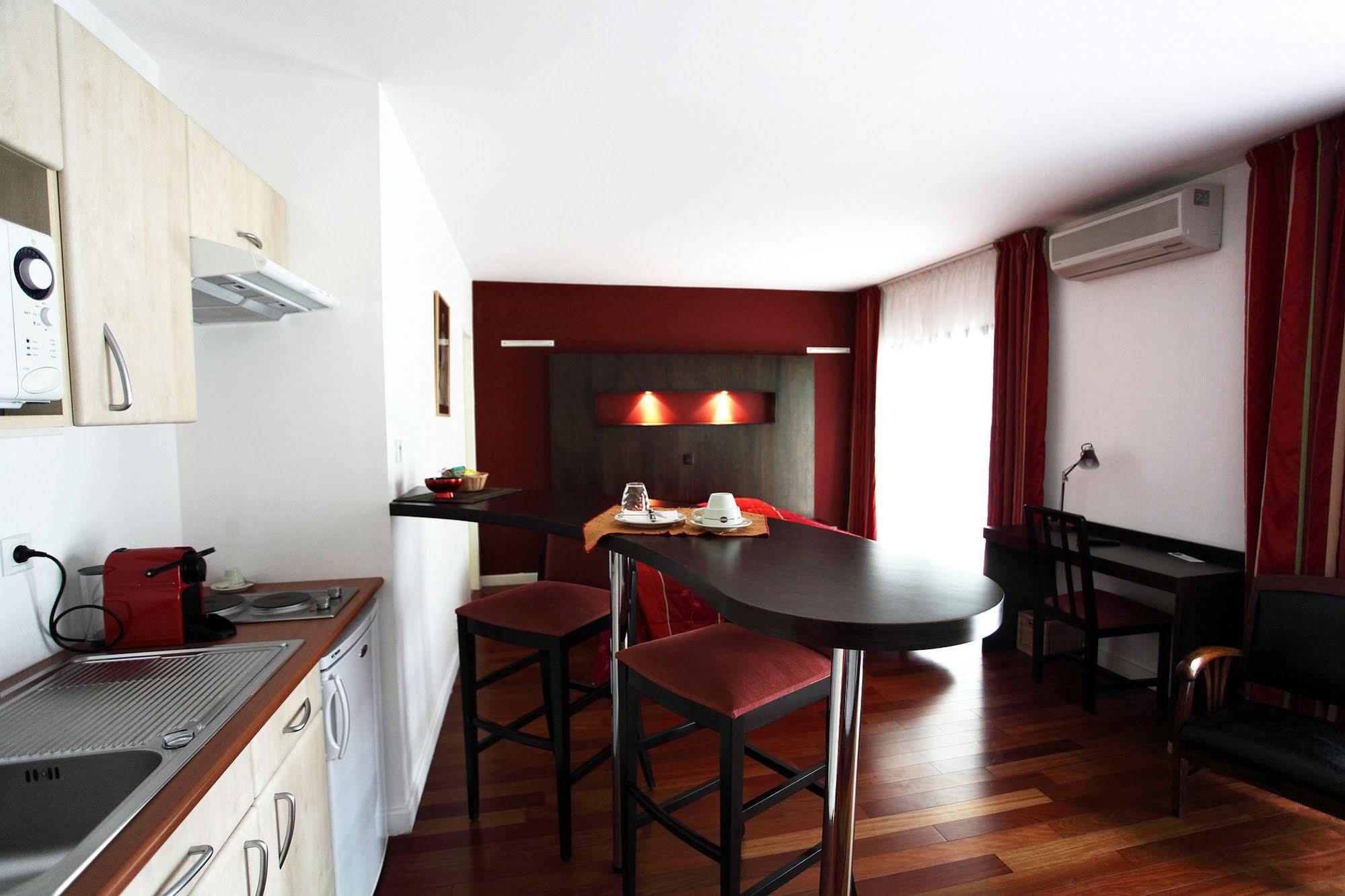 Hotel La Scala Pithiviers Luaran gambar