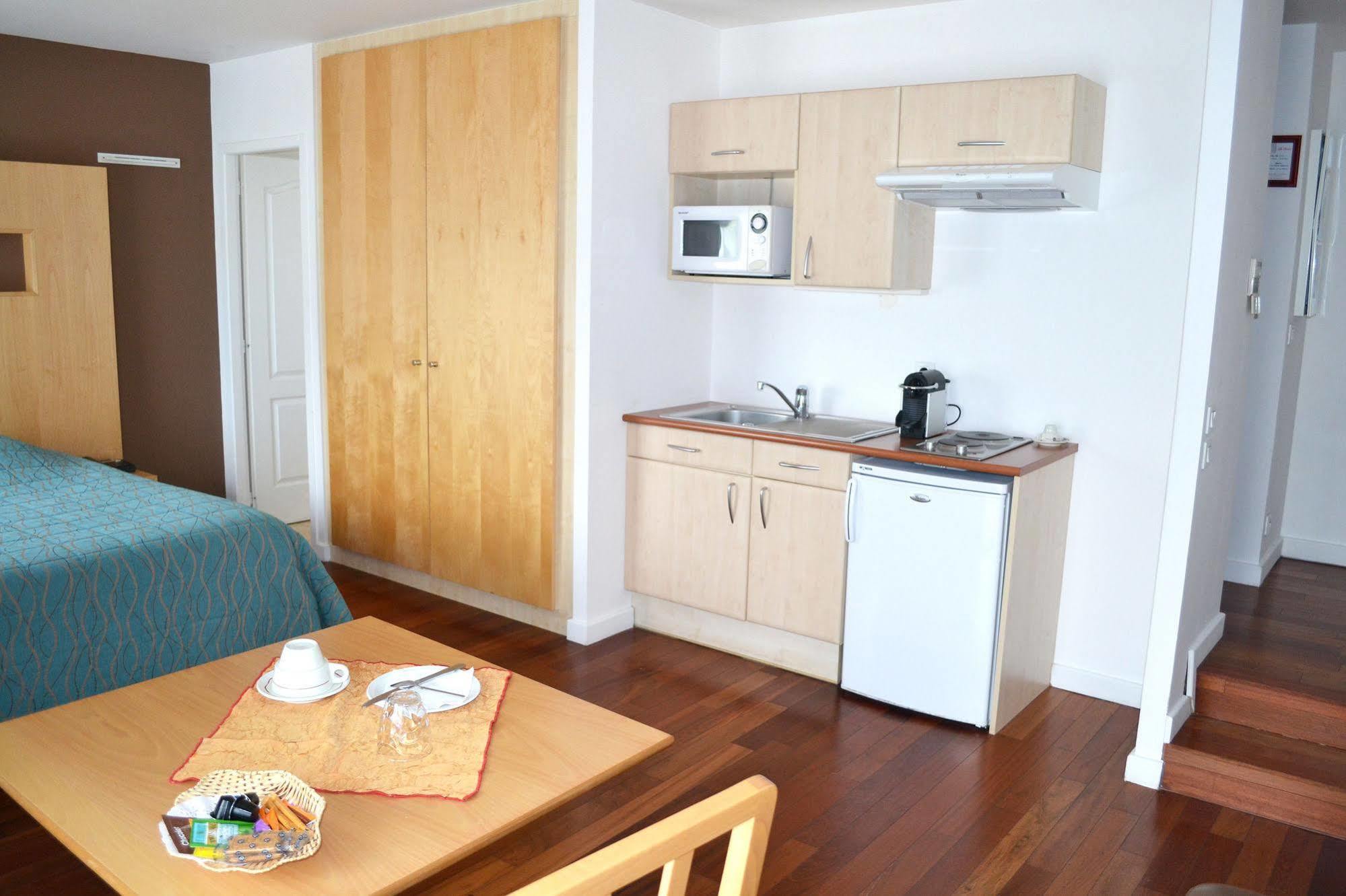 Hotel La Scala Pithiviers Luaran gambar