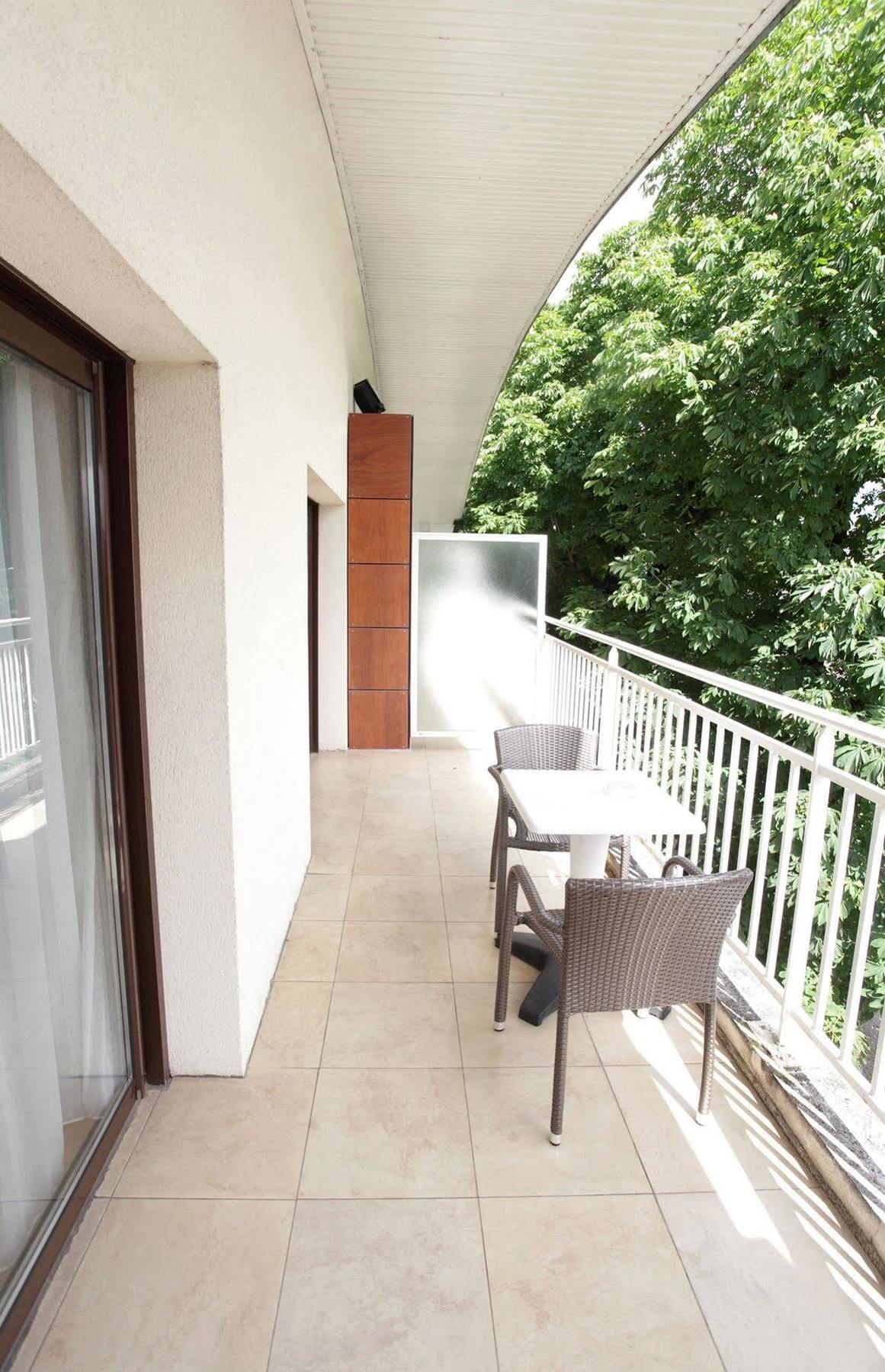 Hotel La Scala Pithiviers Luaran gambar