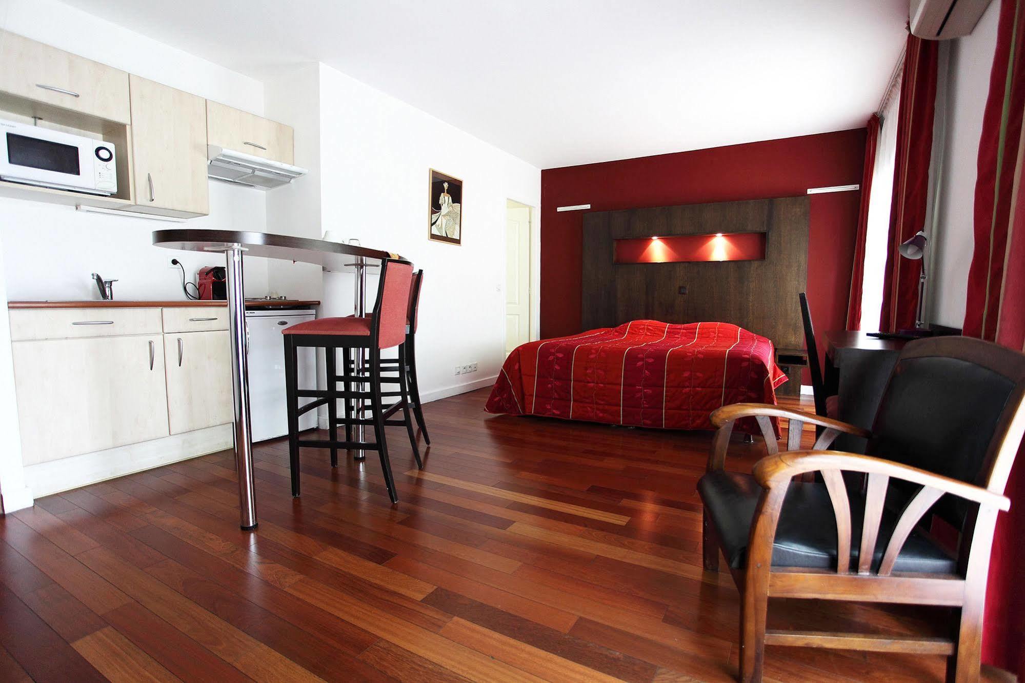 Hotel La Scala Pithiviers Luaran gambar